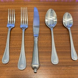Juliska Berry and Thread Flatware Set